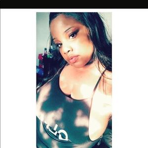 Meet your Posher, Patique